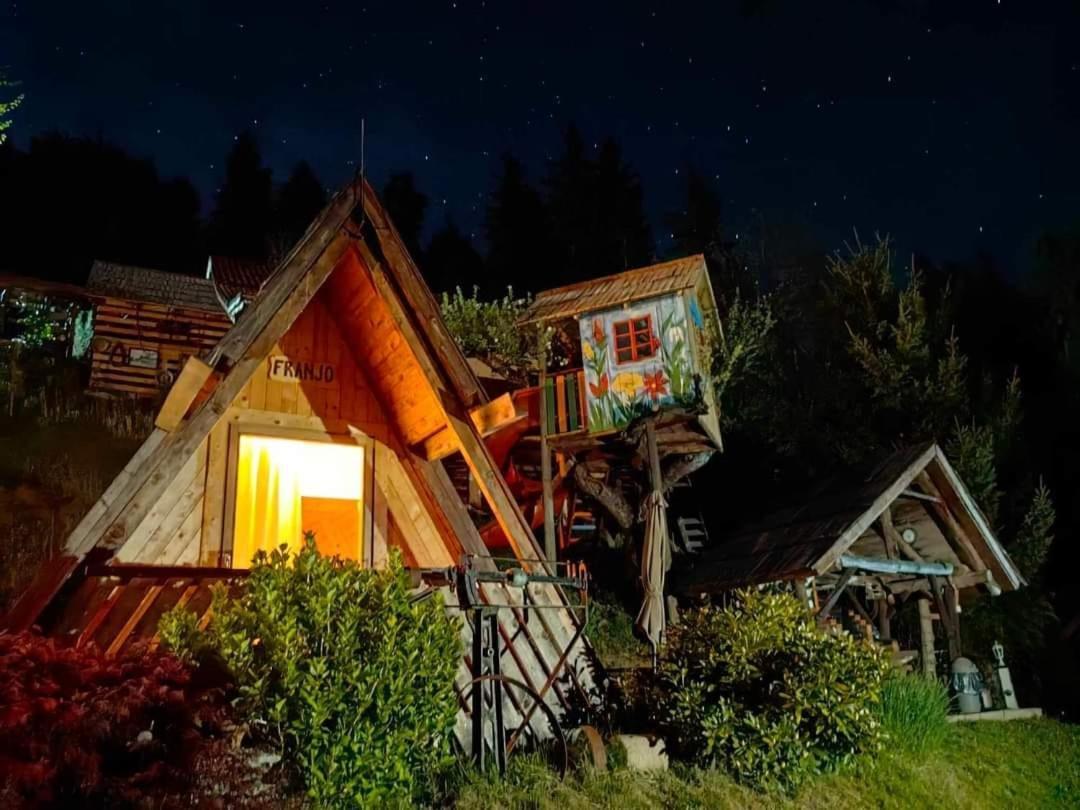 Glamping Mm Hotel Muta Exterior photo